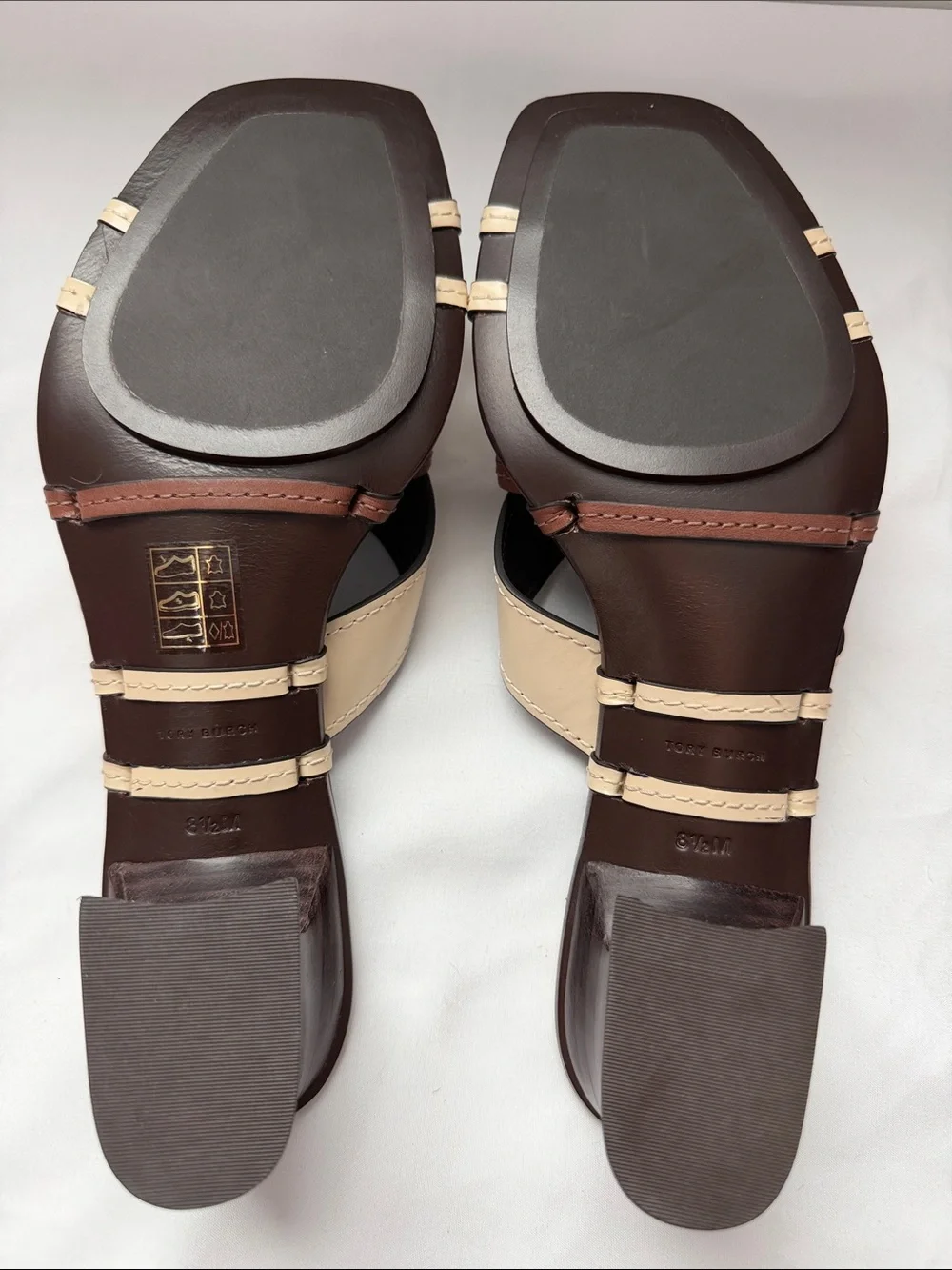 TORY BURCH KNOTTED HEELED MULE SANDAL. Size 8.5. Never worn.